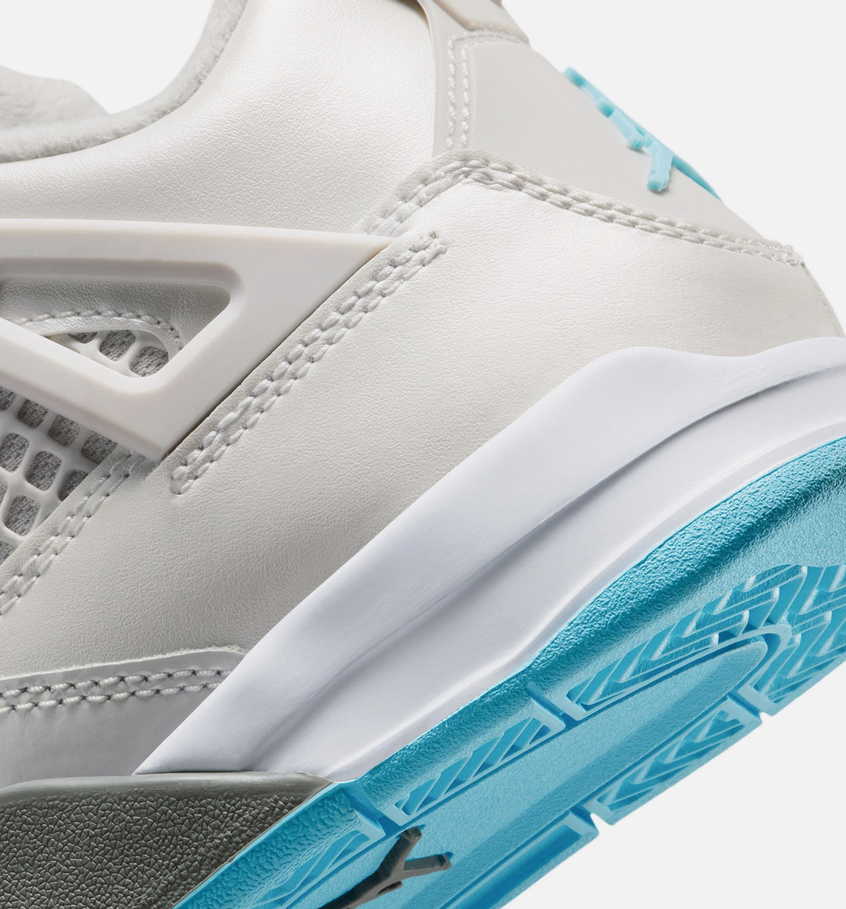 Air Jordan 4 Retro "Blue Chill" Little Kids' Shoe – Photon Dust/Blue Chill/Flat Pewter/White/Blue Tint