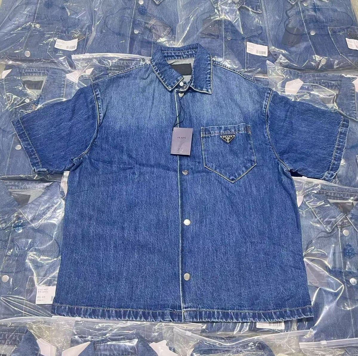 Classic Solid Logo Denim Short Sleeve Shirt